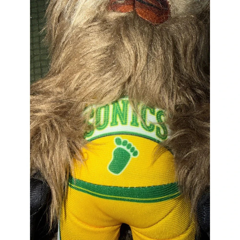 Bleacher Creatures Squatch Seattle SuperSonics Plush NBA Mascot Yellow Excellent